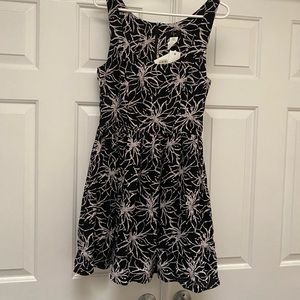 Aqua sleeveless black dress size medium